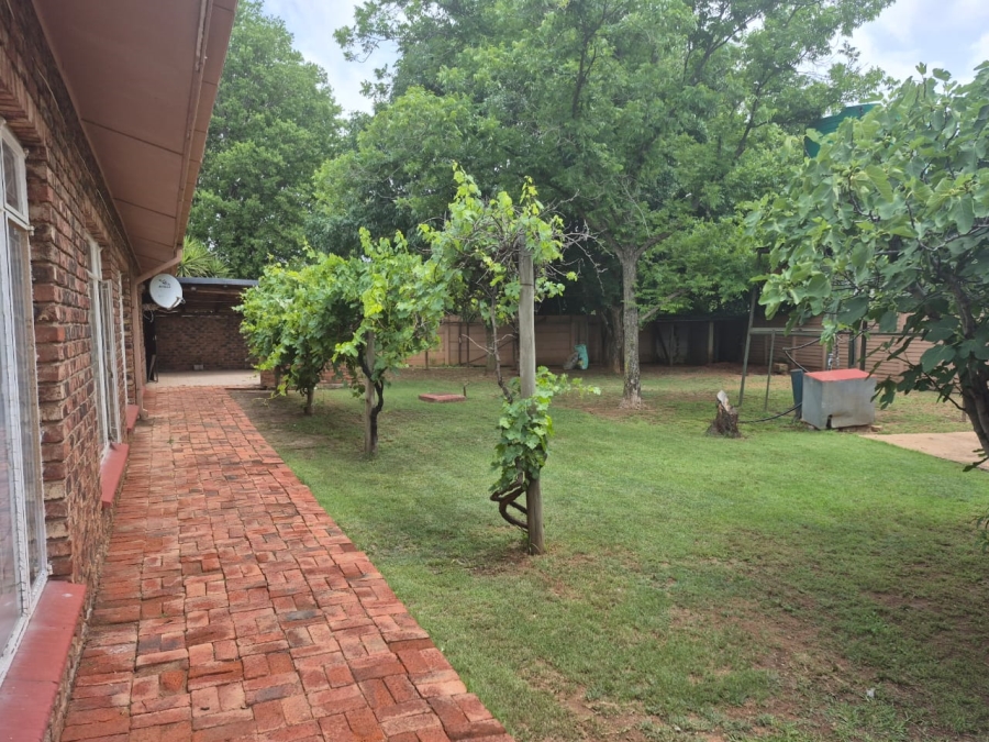 4 Bedroom Property for Sale in Vredefort Free State